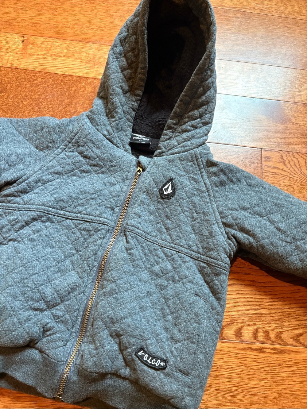 Volcom Heather Gray Quilted Jacket with Black Fleece Lining